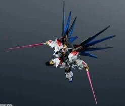 BANDAI Gundam Universe Strike Freedom Gundam TypeII ZGMF/A-262B Action Figure