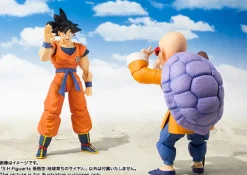 BANDAI S.H.Figuarts Dragon Ball Son Goku A Saiyan Raised On Earth Action Figure