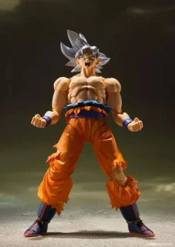 BANDAI S.H.Figuarts Dragon Ball Super Son Goku Ultra Instinct Action Figure