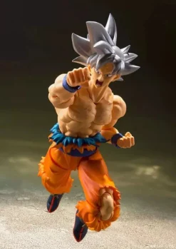 BANDAI S.H.Figuarts Dragon Ball Super Son Goku Ultra Instinct Action Figure