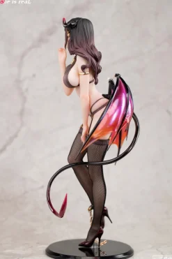 BearPanda Figure*She is real Nafu 1/6 Figure JAPAN OFFICIAL