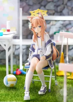 Plum Figure*Blue Archive Mari Memorial Lobby Ver. 1/7 Figure JAPAN OFFICIAL