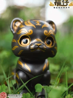 Toys Comic Bronze Tiger Talisman with Gold Inscription Fuzi Action Figure JAPAN