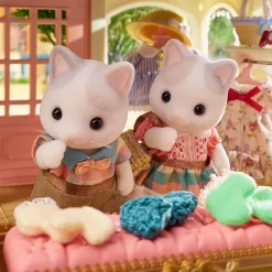 Epoch Sylvanian Families*Sylvanian Families Latte Cat Family FS-52 JAPAN OFFICIAL