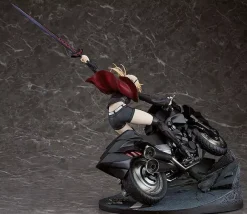 Good Smile Company Fate/Grand Order Saber/Altria Pendragon Alter & Cuirassier Noir 1/8 Figure JAPAN