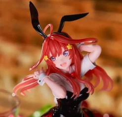 Furyu Trio Try iT The Quintessential Quintuplets Itsuki Nakano Bunny ver. Figure