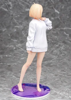 Phat Company Lycoris Recoil Chisato Nishikigi Oversized Sweatshirt Ver. 1/7 Figure JAPAN