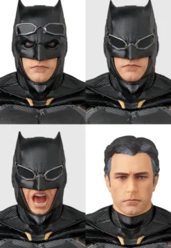 Medicom Toy MAFEX No.272 Batman Tactical Suit Zack Snyder's Justice League Ver Action Figure