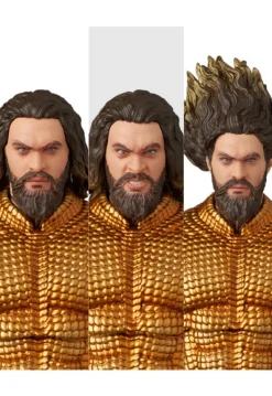 Medicom Toy MAFEX No.267 MAFEX Aquaman Gold & Green Suit Aquaman and The Lost Kingdom Figure
