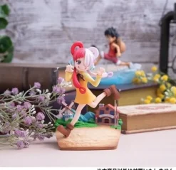 MegaHouse G.E.M. Series ONE PIECE RUN!RUN!RUN! Uta Figure JAPAN OFFICIAL