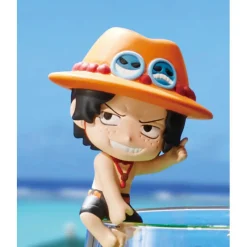 MegaHouse One Piece*Ochatomo Series ONE PIECE Pirates on Vacation 8Pack BOX Figure JAPAN