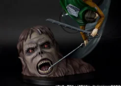 FROOF PROOF Attack on Titan Levi vs Beast Titan Figure JAPAN OFFICIAL