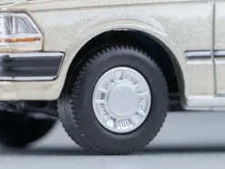 Tomytec Tomica*Tomica Limited Vintage NEO LV-N244b Gloria Wagon V20E GL Yellowish Silver 1991